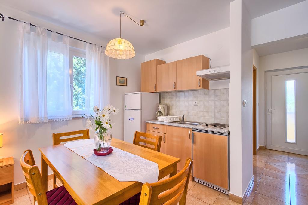 Franulovic Apartment Premantura